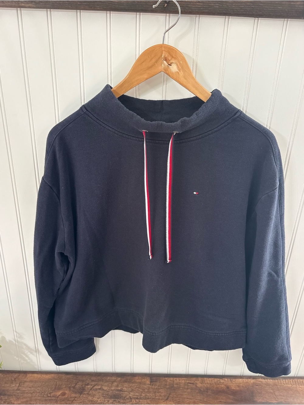 Tommy Hilfiger Navy Funnel Neck Cropped Sweatshirt with Red-White Drawstrings